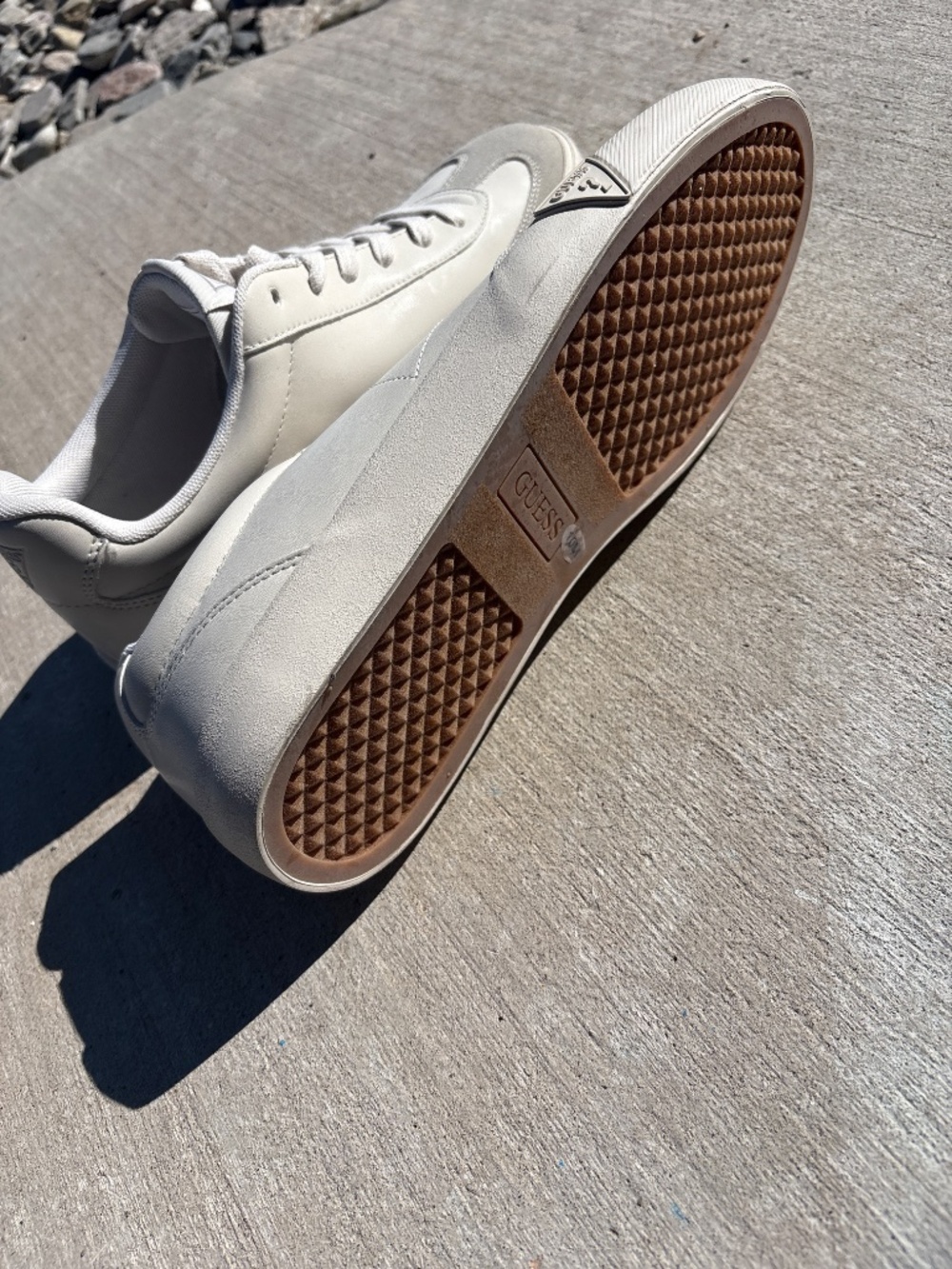 Men’s Guess Fashion Sneaker - Picture 3 of 3
